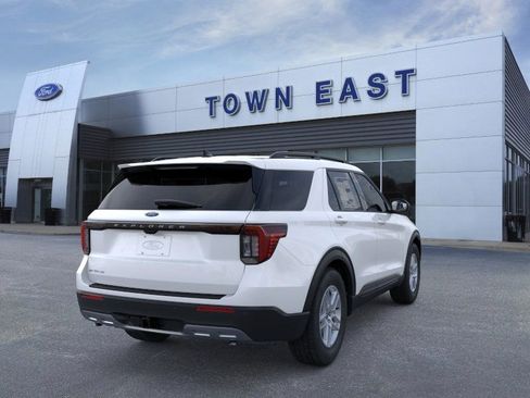 New 2026 Ford Explorer Active image 8