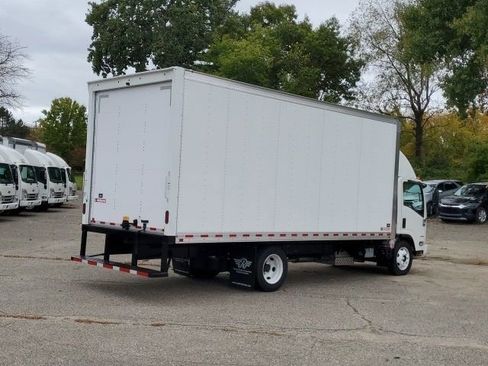 New 2024 Chevrolet Low Cab Forward RWD image 3