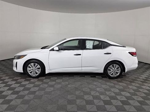 Used 2024 Nissan Sentra S w/ Lighting Package FWD image 8