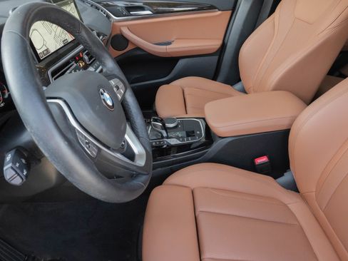Used 2023 BMW X3 sDrive30i w/ Premium Package w/ZPA RWD image 11