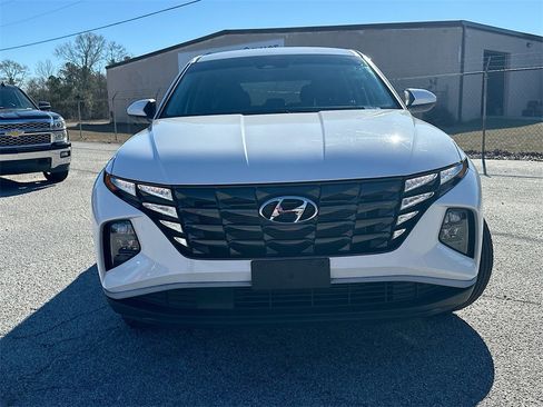 Used 2023 Hyundai Tucson SE image 5