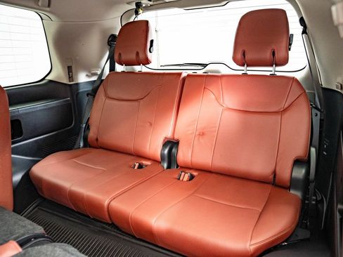 Certified 2021 Lexus LX 570 4WD w/ Luxury Package image 51