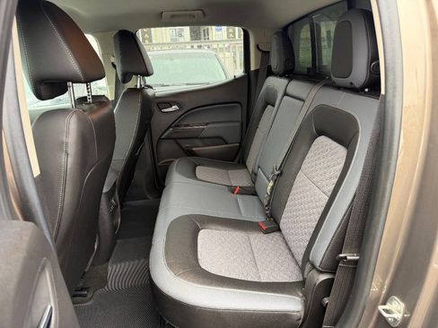 Used 2016 Chevrolet Colorado Z71 image 14