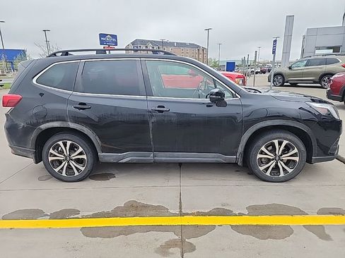 Used 2023 Subaru Forester Limited AWD/4WD image 12