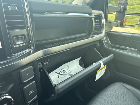 New 2026 Ford F250 Lariat AWD/4WD image 35