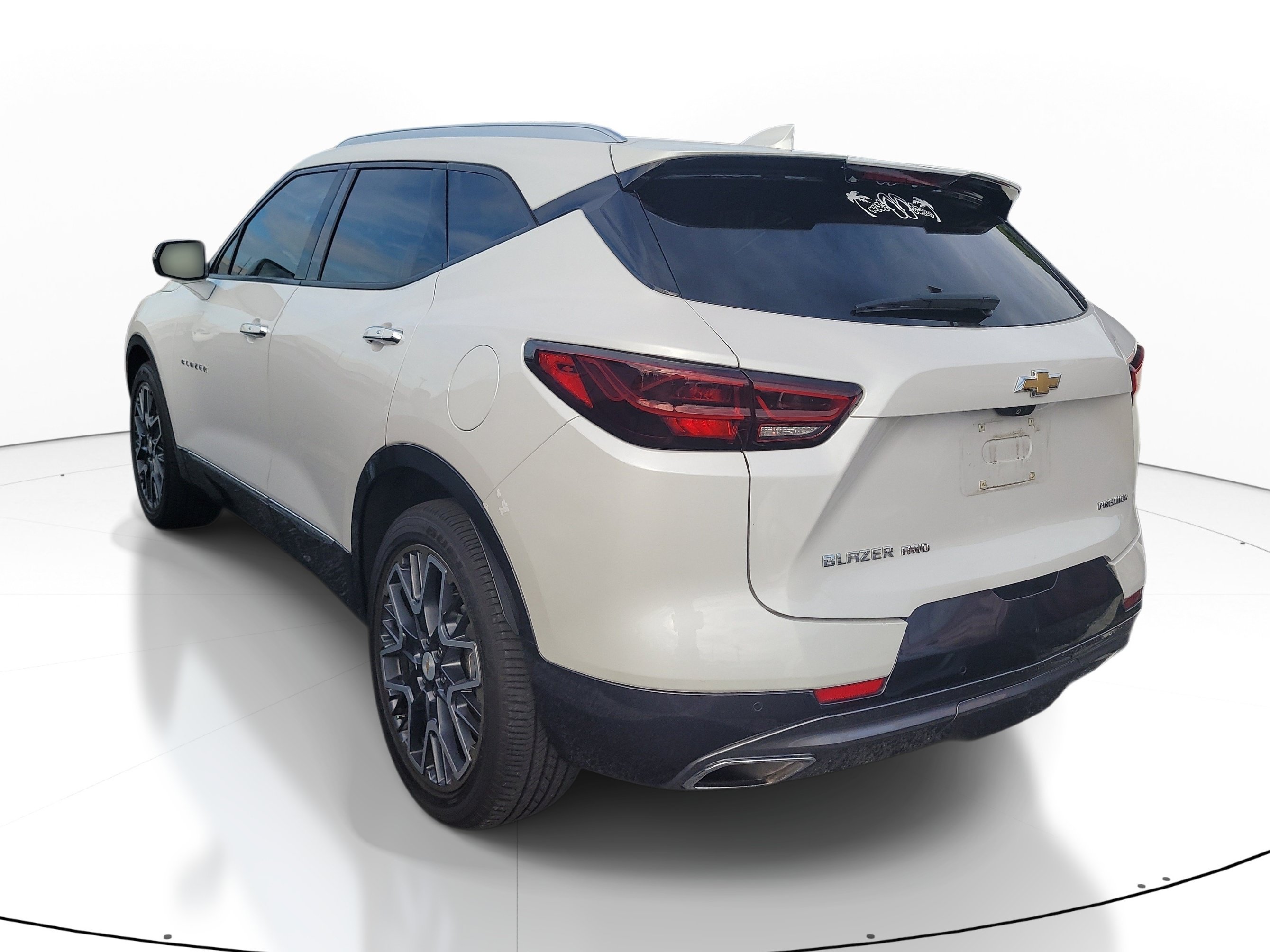 Used 2024 Chevrolet Blazer Premier w/ Driver Confidence II Package AWD/4WD image 5