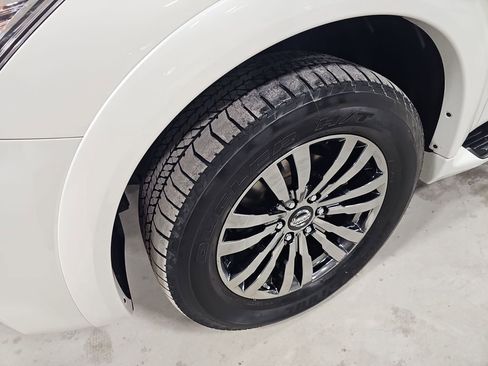 Used 2019 Nissan Armada Platinum w/ Captain's Chairs Package image 35