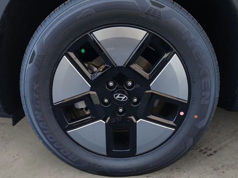 New 2026 Hyundai Santa Fe SE FWD image 14