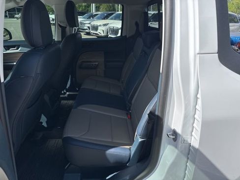 Used 2025 Ford Maverick Lariat AWD/4WD image 18