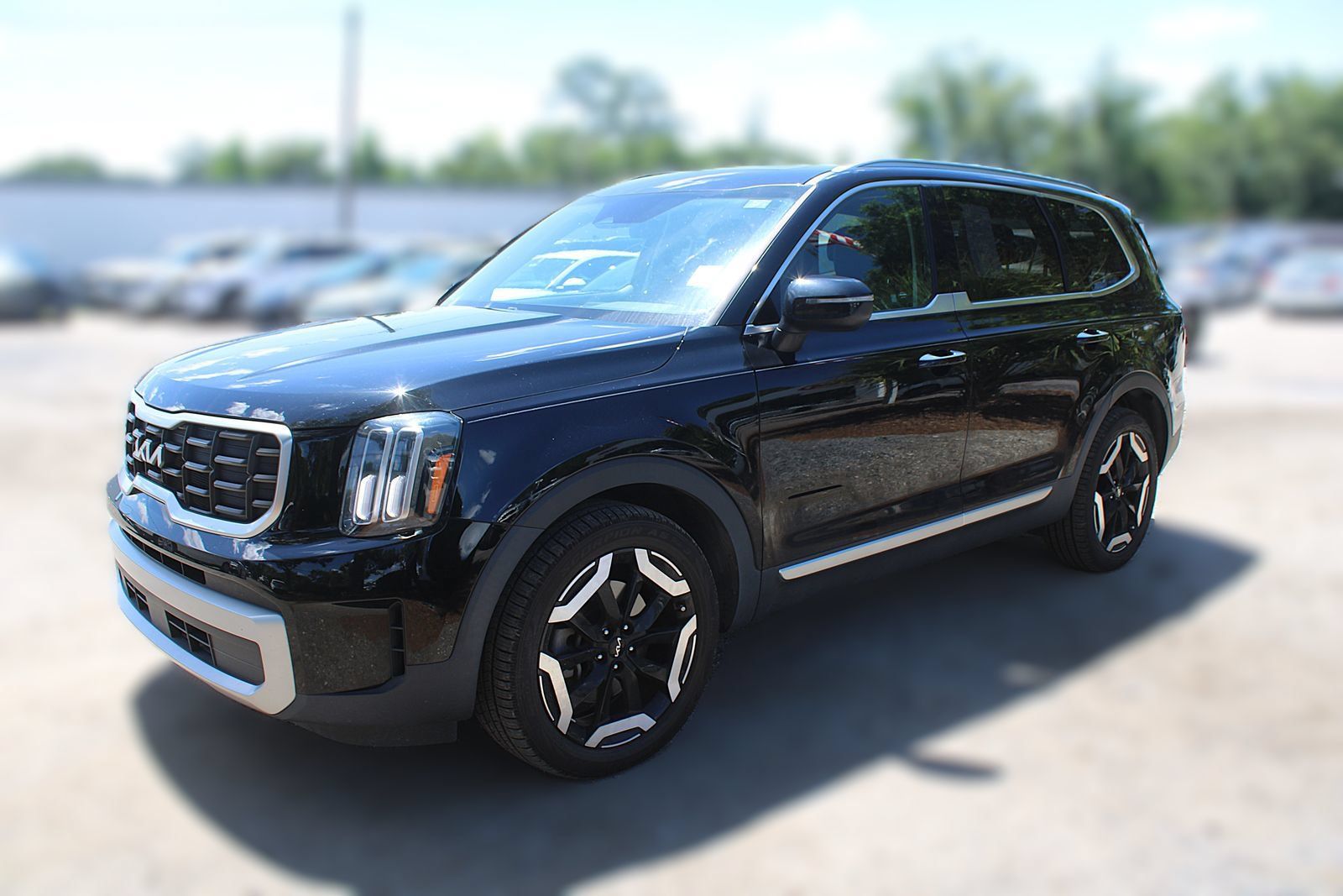 Certified 2023 Kia Telluride S w/ S Sunroof Package AWD/4WD image 15