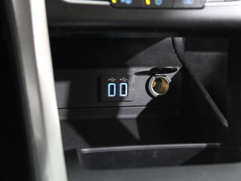 Used 2020 Ford Fusion SE image 16