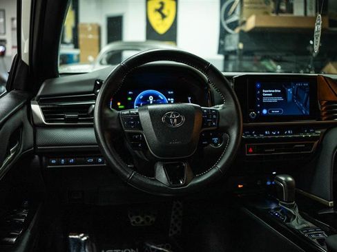 Used 2025 Toyota Camry LE image 16