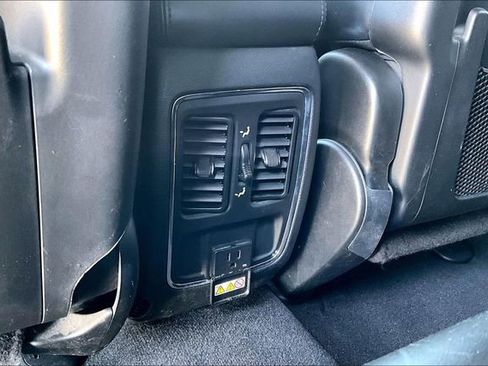 Used 2022 Jeep Grand Cherokee Laredo X image 34