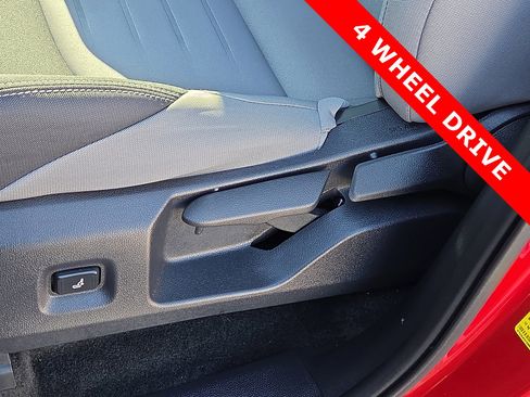 Used 2025 Toyota Tacoma TRD Sport image 14