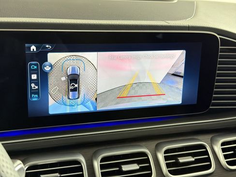 New 2026 Mercedes-Benz GLS 450 4MATIC image 25