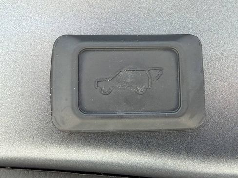 Used 2024 Toyota RAV4 XLE w/ Convenience Package FWD image 14