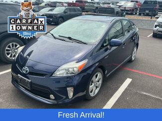 Used 2014 Toyota Prius Five FWD video 1