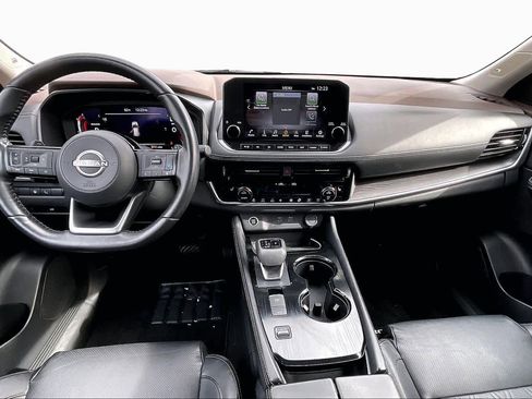 Used 2023 Nissan Rogue Platinum w/ Platinum Premium Package image 14