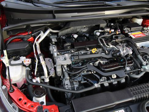 Used 2016 Toyota Camry XLE image 35