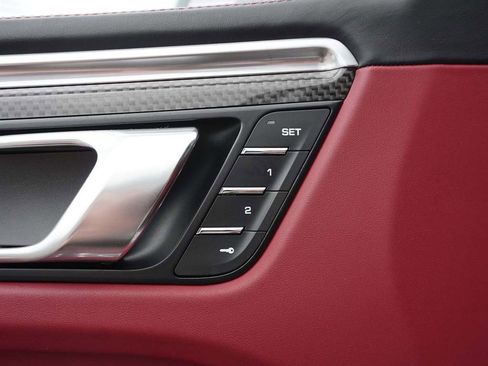 Used 2024 Porsche Macan GTS image 46