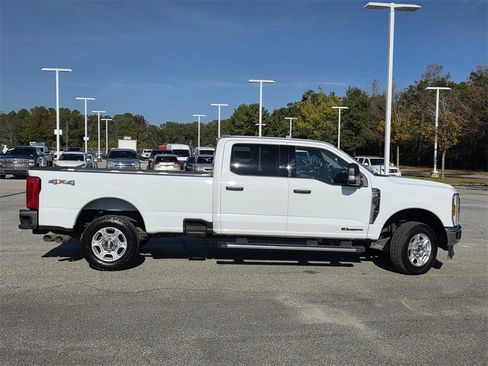 Used 2025 Ford F250 XLT image 47