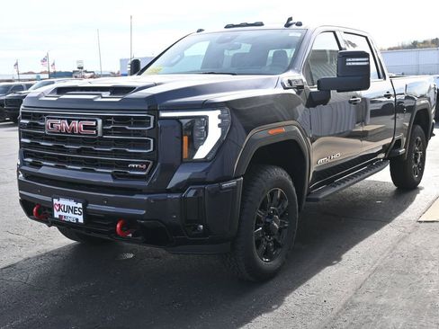 New 2026 GMC Sierra 2500 AT4 w/ AT4 Premium Plus Package image 9