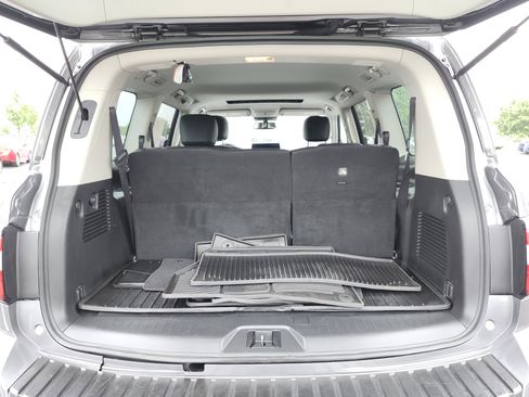 Used 2023 Nissan Armada SL w/ Captain's Chairs Package AWD/4WD image 25