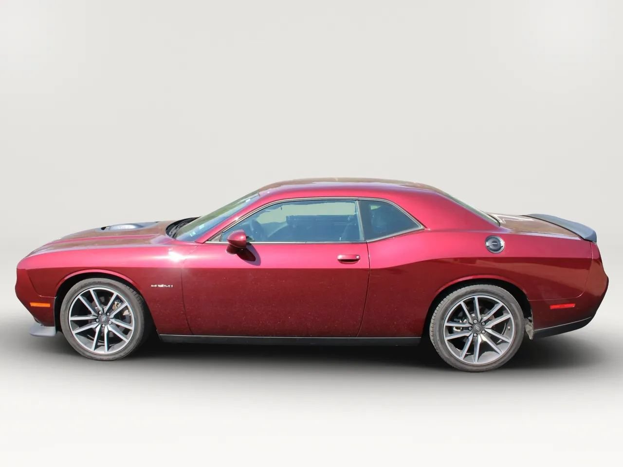 Used 2022 Dodge Challenger R/T w/ Plus Package RWD image 5
