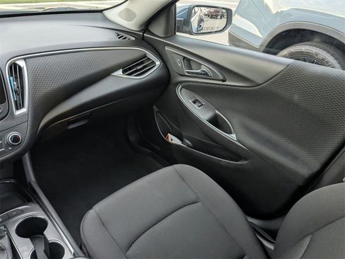 Certified 2024 Chevrolet Malibu LT image 16