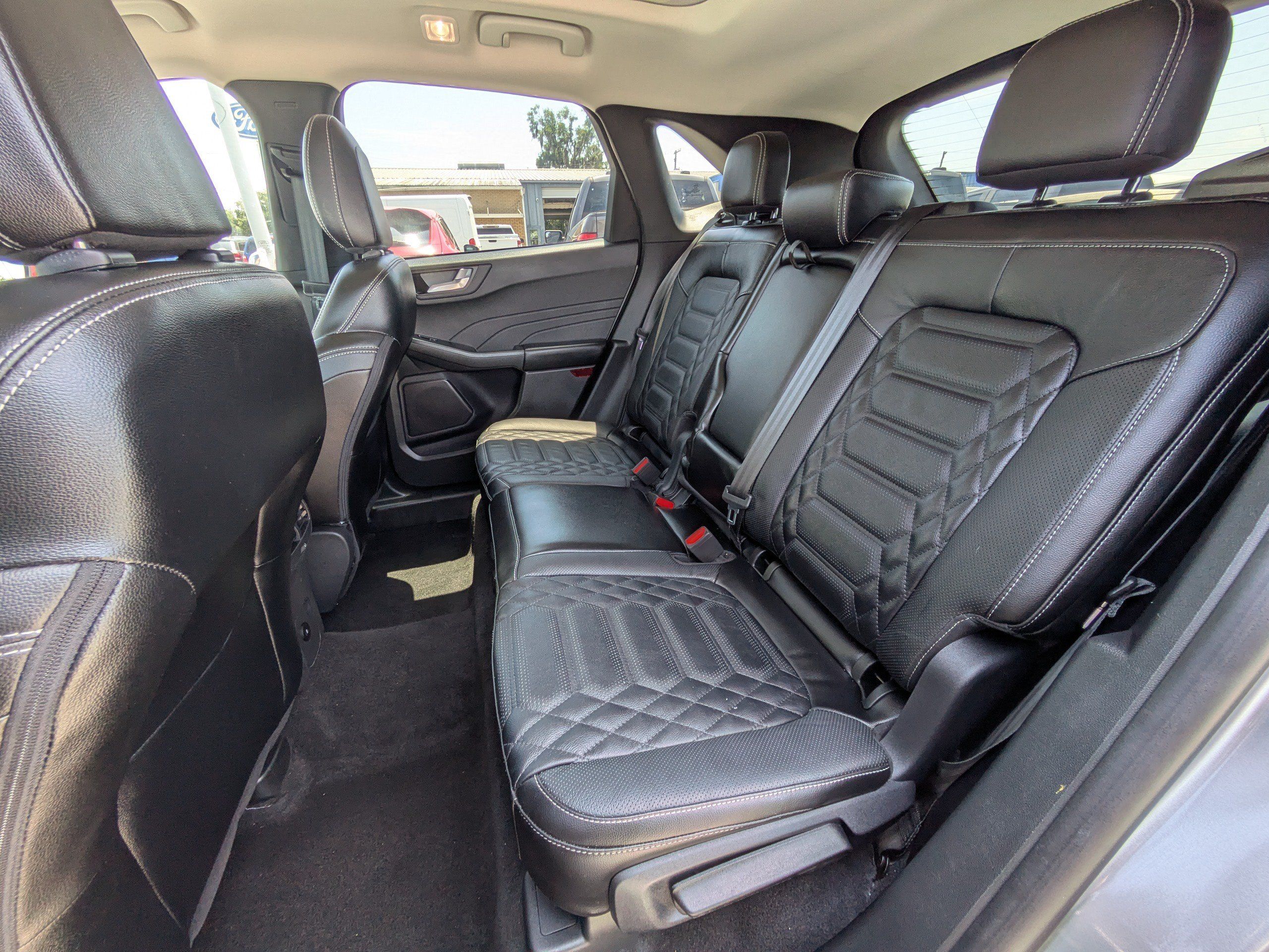 Used 2024 Ford Escape Platinum w/ Premium Technology Package AWD/4WD image 14