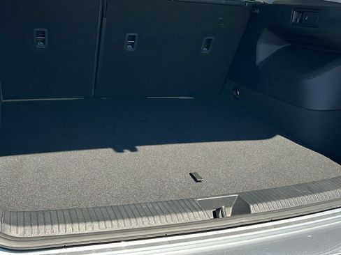 Certified 2026 Volkswagen Tiguan SE AWD/4WD image 27
