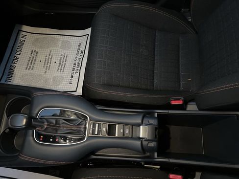 Used 2023 Honda HR-V Sport image 28