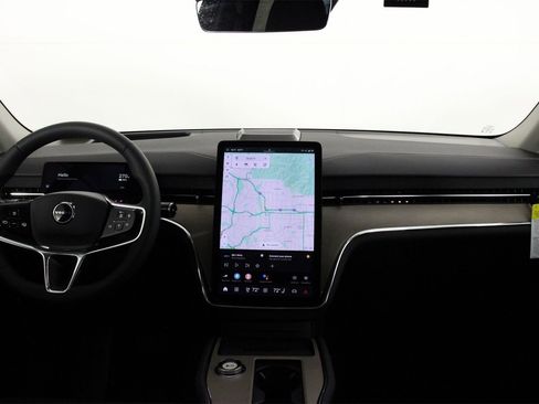 New 2025 Volvo EX90 Ultra w/ Protection Package Premier image 5