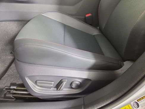 New 2026 Toyota Prius Plug-In Hybrid FWD image 30