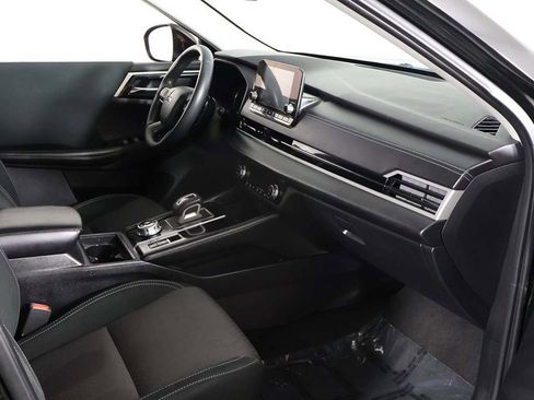 Used 2022 Mitsubishi Outlander ES image 19