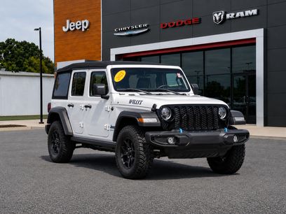 Used 2023 Jeep Wrangler Unlimited w/ Cold Weather Group