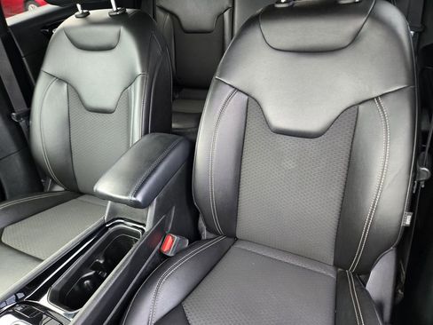 Used 2023 Jeep Compass Altitude image 18