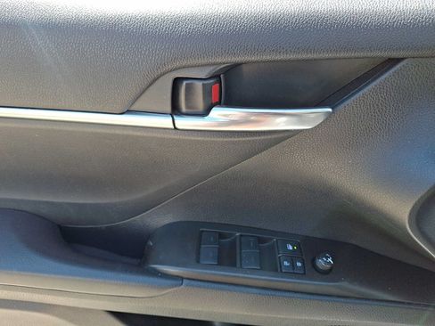 Used 2023 Toyota Camry SE w/ Convenience Package FWD image 14