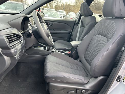 Used 2025 Subaru Forester Premium image 21