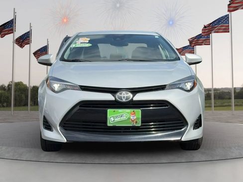 Used 2017 Toyota Corolla L FWD image 2