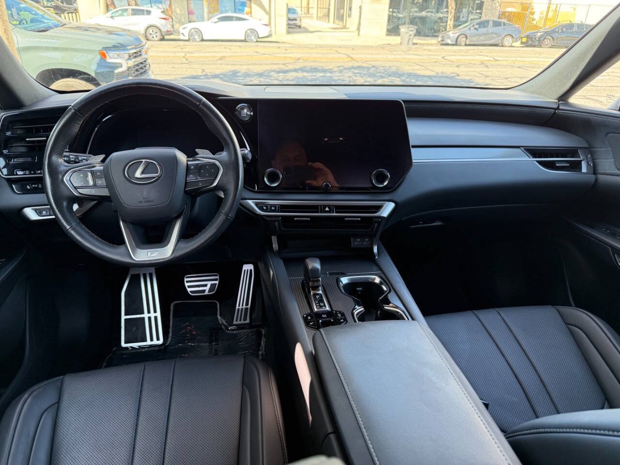 Used 2024 Lexus RX 350 F Sport w/ Convenience Package AWD/4WD image 32