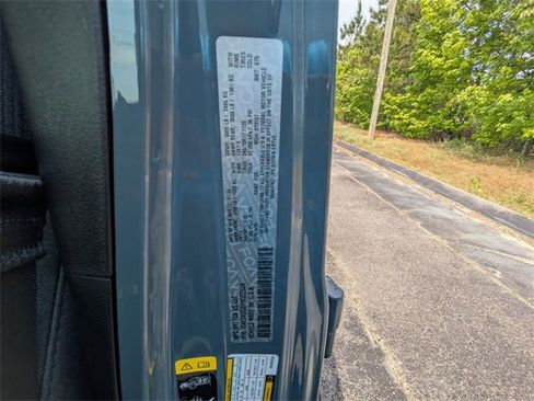 Used 2024 Jeep Wrangler Sport S image 39