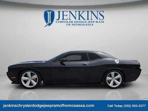 Used 2009 Dodge Challenger SRT8 w/ SRT Option Group II RWD image 8