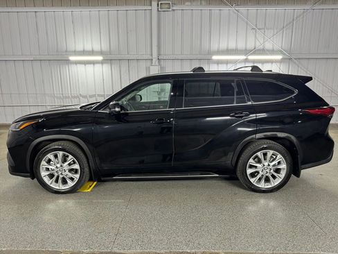 Used 2020 Toyota Highlander Limited AWD/4WD image 20
