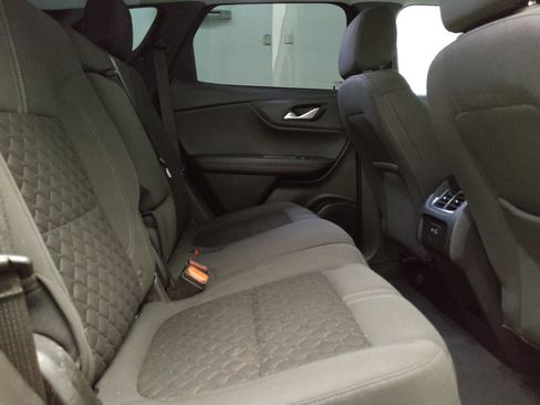Used 2022 Chevrolet Blazer LT FWD image 19