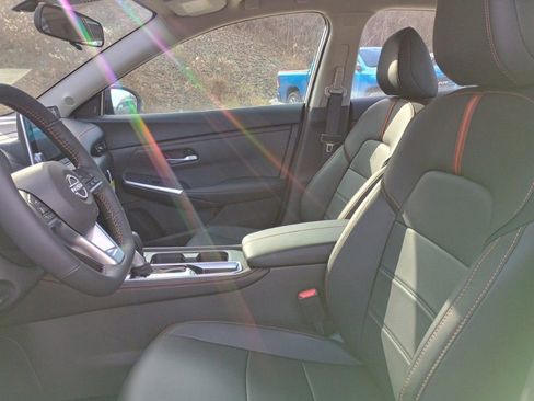 New 2025 Nissan Sentra SR w/ SR Premium Package image 10