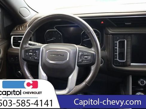 Used 2021 GMC Yukon Denali w/ Denali Premium Package image 17