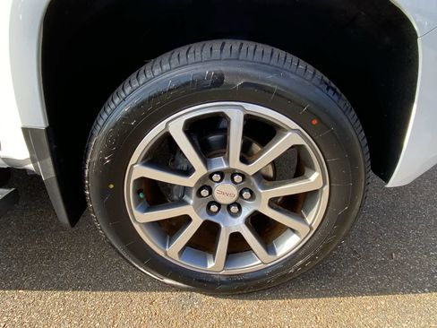 Used 2020 GMC Canyon Denali image 20