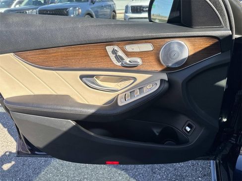 Used 2020 Mercedes-Benz C 300 4MATIC Sedan image 38