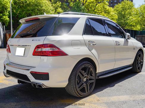 Used 2015 Mercedes-Benz ML 63 AMG 4MATIC image 8